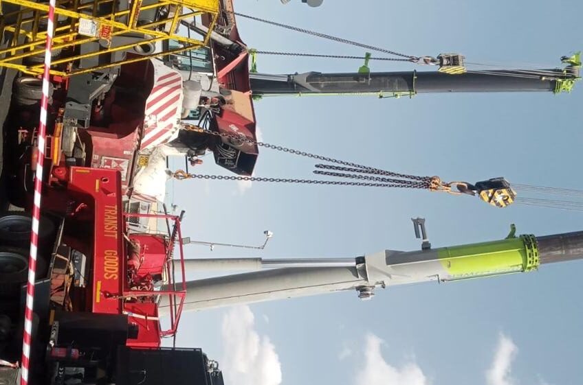 Offloading and Assembling of Loader Machine
